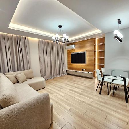 Miku Apartment-Modern 2Bedroom In Prime Location Tirana Zewnętrze zdjęcie
